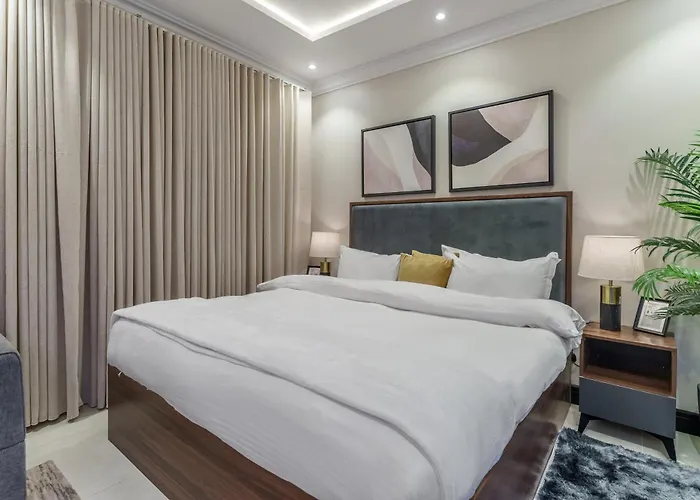 استديو انيق في حي الملقا Luxury Studio